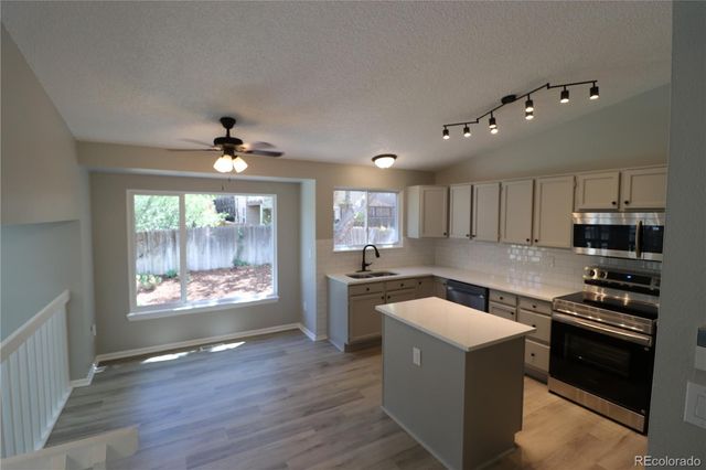 5566 S Ireland Street, Aurora, CO 80015