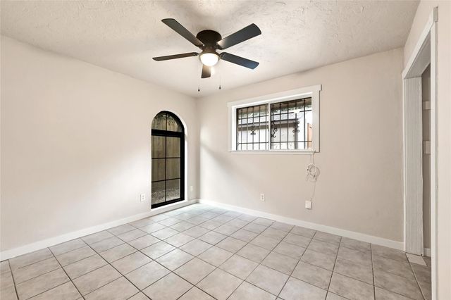 10519 Pleasanton Drive, Houston, TX 77038