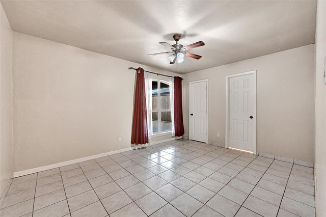 10519 Pleasanton Drive, Houston, TX 77038