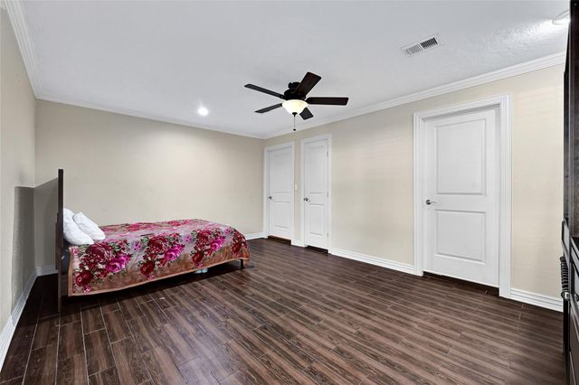 10519 Pleasanton Drive, Houston, TX 77038