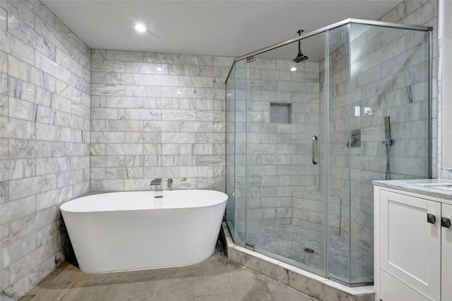 10519 Pleasanton Drive, Houston, TX 77038