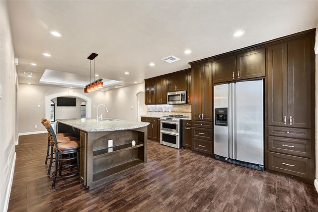 10519 Pleasanton Drive, Houston, TX 77038