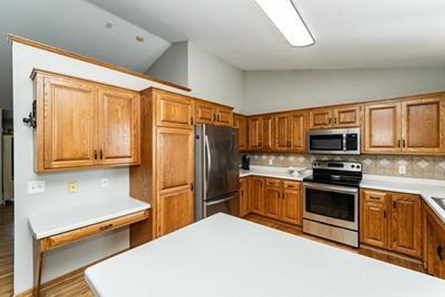 1308 38th Street SW, Rochester, MN 55902