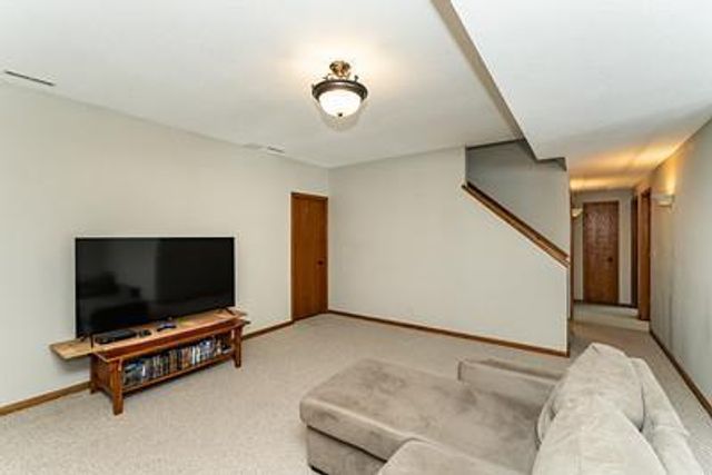 1308 38th Street SW, Rochester, MN 55902