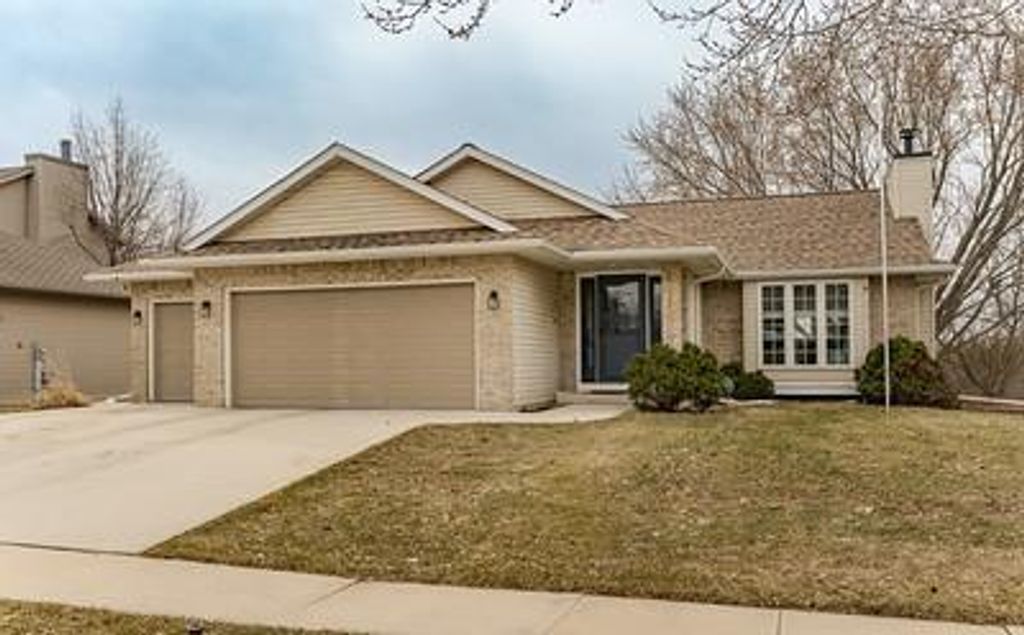 1308 38th Street SW, Rochester, MN 55902