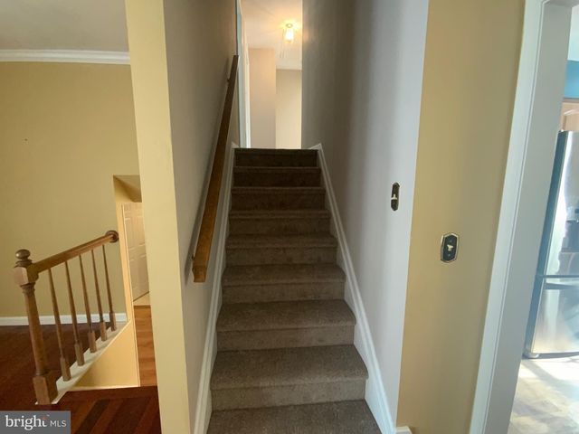 2530 BLARNEY DR, Harrisburg, PA 17112