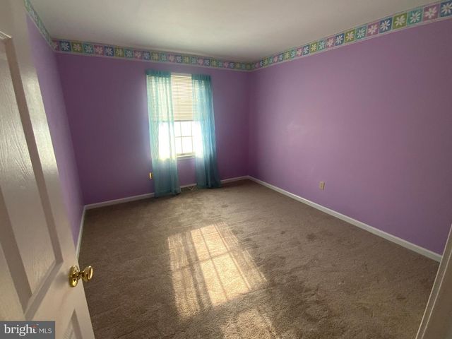 2530 BLARNEY DR, Harrisburg, PA 17112