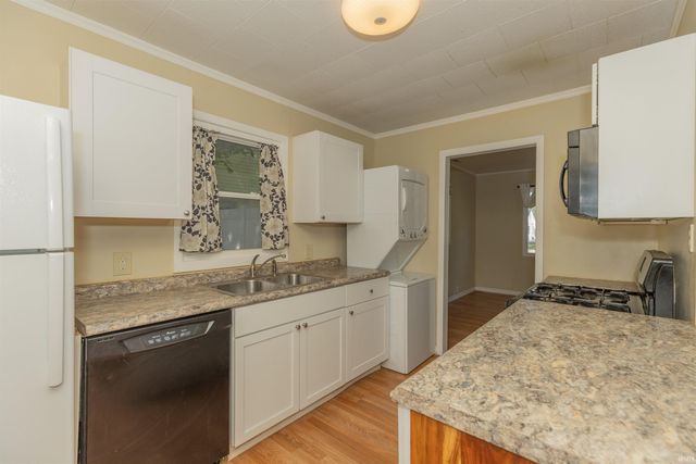 1827 Madison Avenue, Evansville, IN 47714