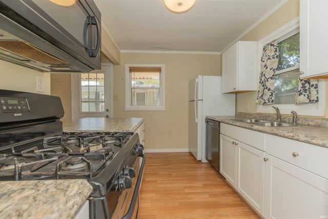 1827 Madison Avenue, Evansville, IN 47714