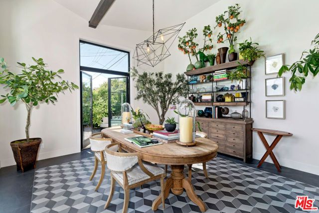 3671 Tilden Avenue, Los Angeles, CA 90034