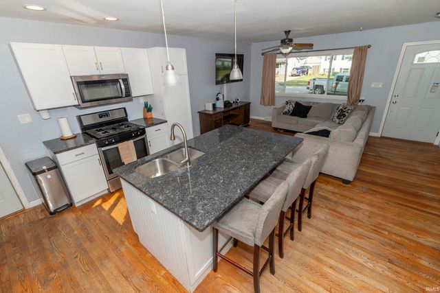 2653 Prescott Drive, Mishawaka, IN 46544