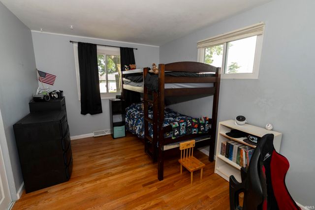 2653 Prescott Drive, Mishawaka, IN 46544