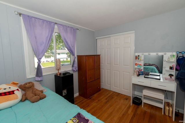 2653 Prescott Drive, Mishawaka, IN 46544