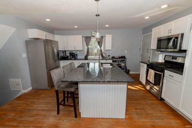 2653 Prescott Drive, Mishawaka, IN 46544