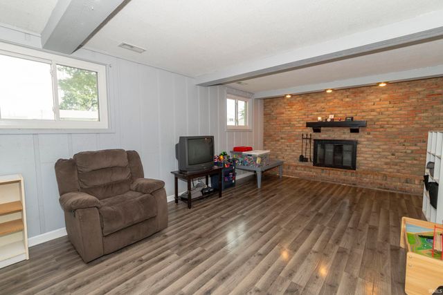 2653 Prescott Drive, Mishawaka, IN 46544