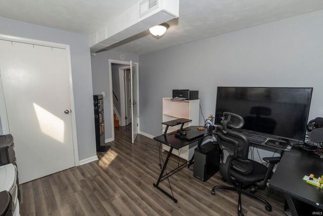 2653 Prescott Drive, Mishawaka, IN 46544
