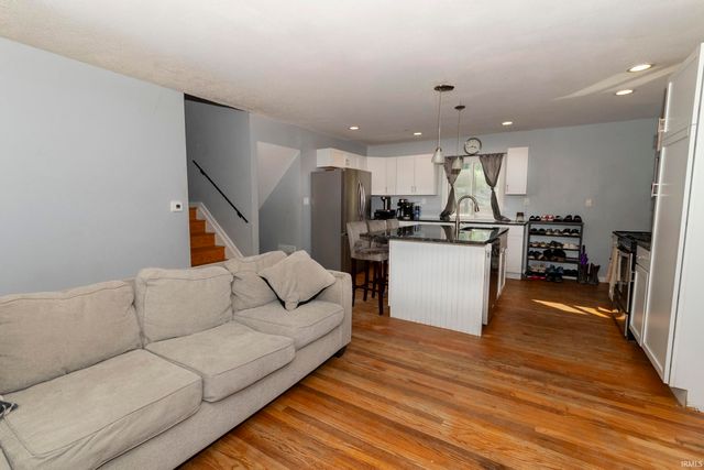 2653 Prescott Drive, Mishawaka, IN 46544