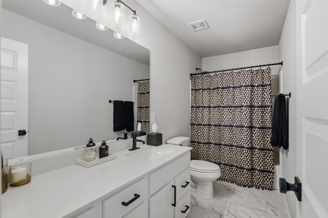 2960 Dixondale Drive, Fort Worth, TX 76108