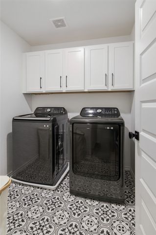 2960 Dixondale Drive, Fort Worth, TX 76108