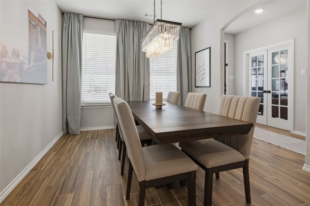 2960 Dixondale Drive, Fort Worth, TX 76108