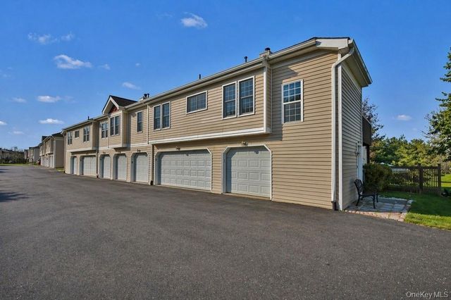 2323 Whispering Hills, Chester, NY 10918
