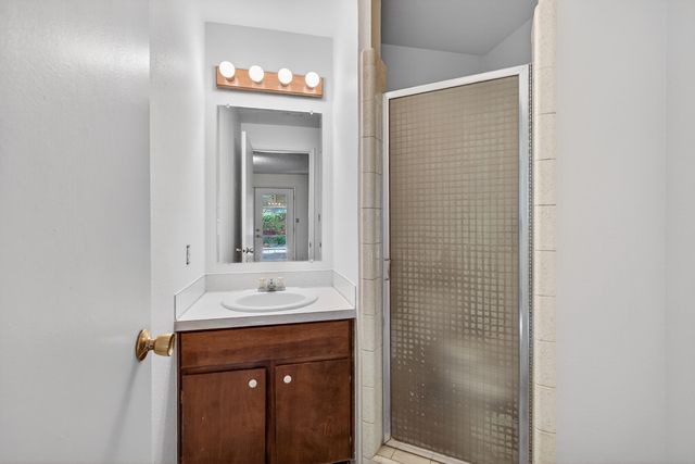 1996 Woodlawn Drive, Medford, OR 97504