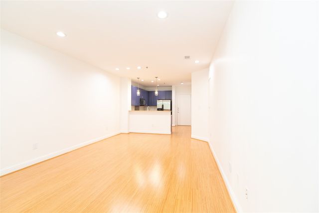 4122 Avondale Avenue 102, Dallas, TX 75219