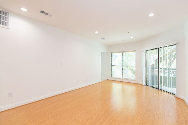 4122 Avondale Avenue 102, Dallas, TX 75219