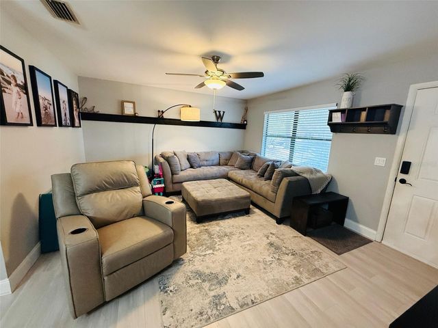 425 SW 257TH TERRACE, Newberry, FL 32669