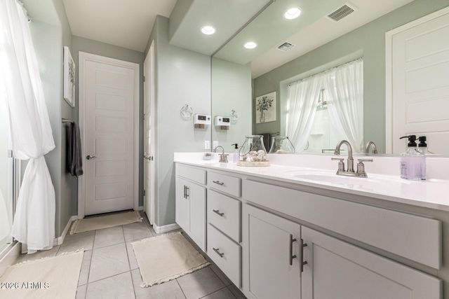 1793 W FAWN Way, San Tan Valley, AZ 85144