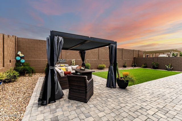 1793 W FAWN Way, San Tan Valley, AZ 85144