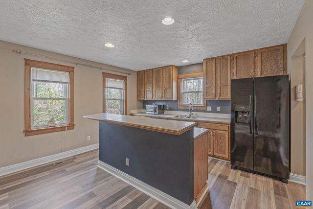 3 HAWKS PL, Palmyra, VA 22963