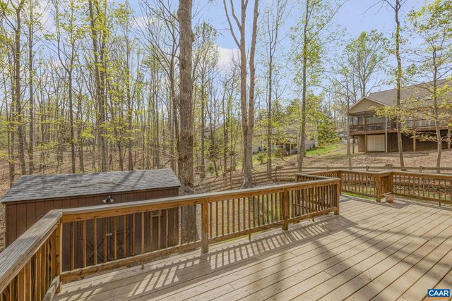 3 HAWKS PL, Palmyra, VA 22963