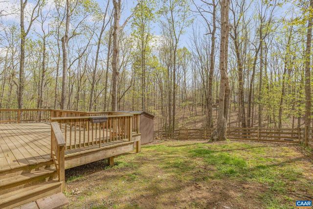 3 HAWKS PL, Palmyra, VA 22963