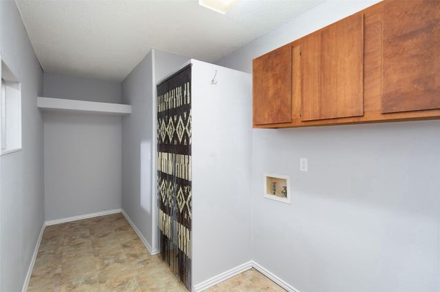 1533 Springaire Lane, Lewisville, TX 75077