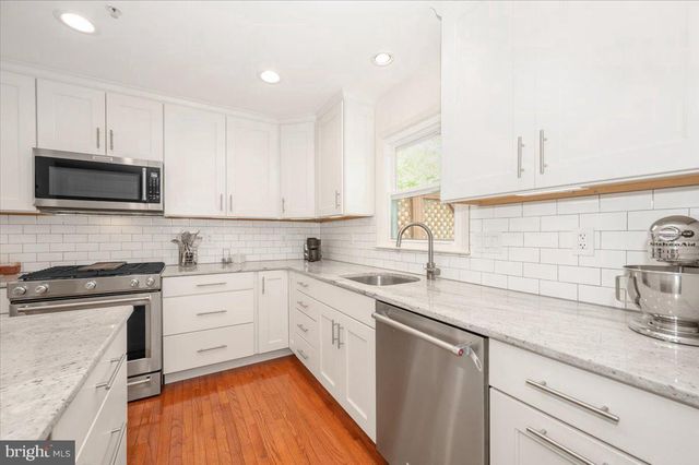 15829 GLACIER CT, North Potomac, MD 20878