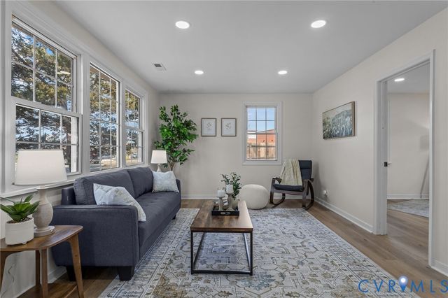 1315 St Michaels Ln, Henrico, VA 23229