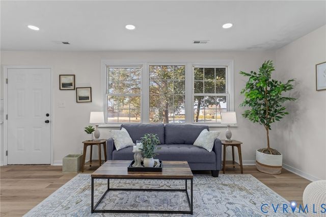 1315 St Michaels Ln, Henrico, VA 23229