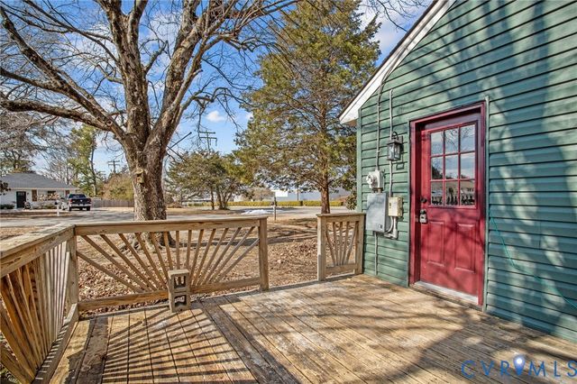 1315 St Michaels Ln, Henrico, VA 23229