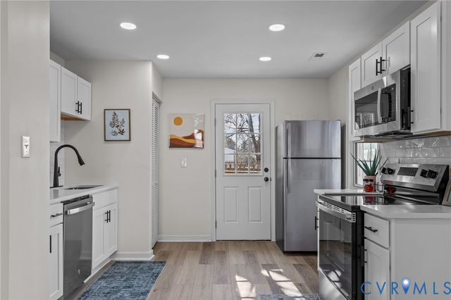 1315 St Michaels Ln, Henrico, VA 23229