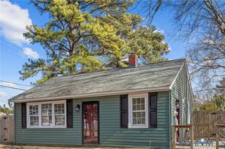 1315 St Michaels Ln, Henrico, VA 23229