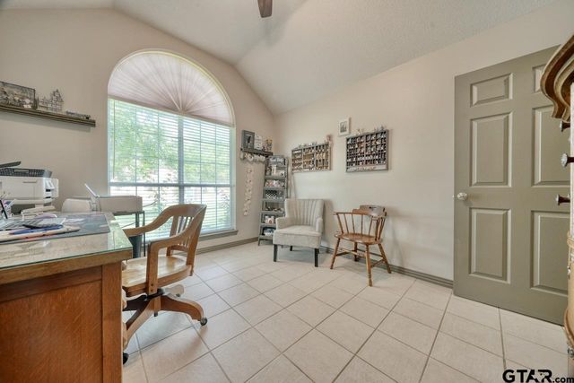 643 Winchester Drive, Chandler, TX 75758