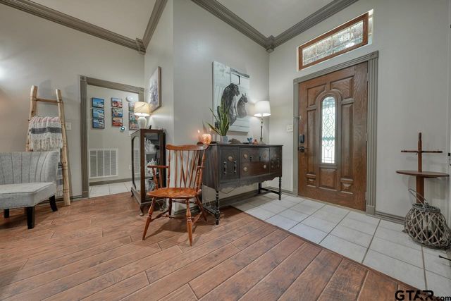 643 Winchester Drive, Chandler, TX 75758