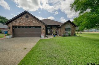 643 Winchester Drive, Chandler, TX 75758