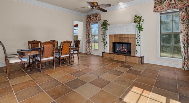 1170 Waters Edge Circle, Shreveport, LA 71106