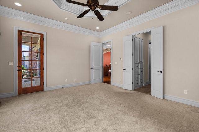 1170 Waters Edge Circle, Shreveport, LA 71106