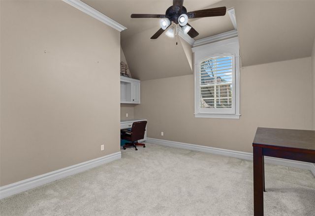 1170 Waters Edge Circle, Shreveport, LA 71106