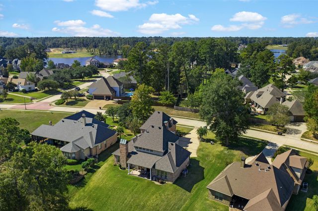 1170 Waters Edge Circle, Shreveport, LA 71106