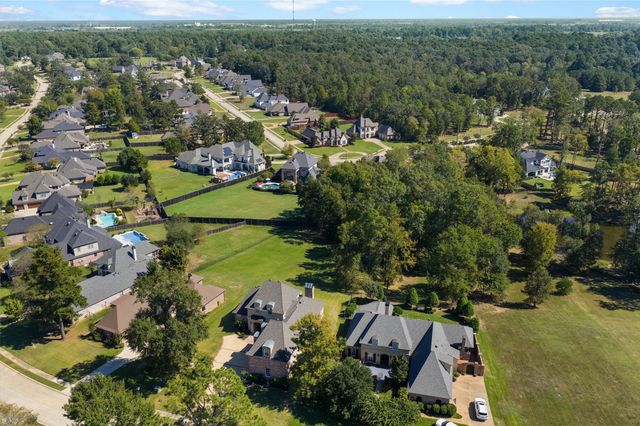 1170 Waters Edge Circle, Shreveport, LA 71106