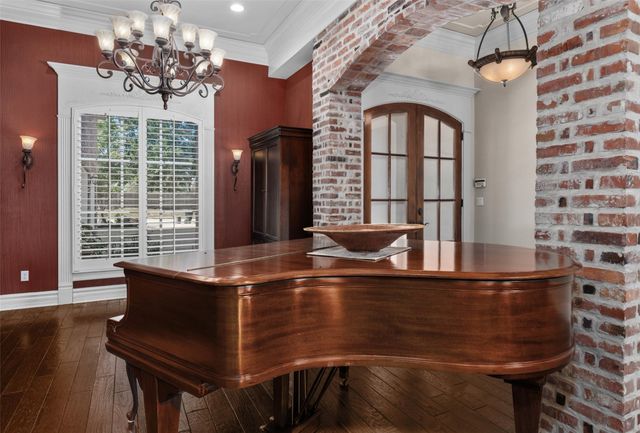 1170 Waters Edge Circle, Shreveport, LA 71106